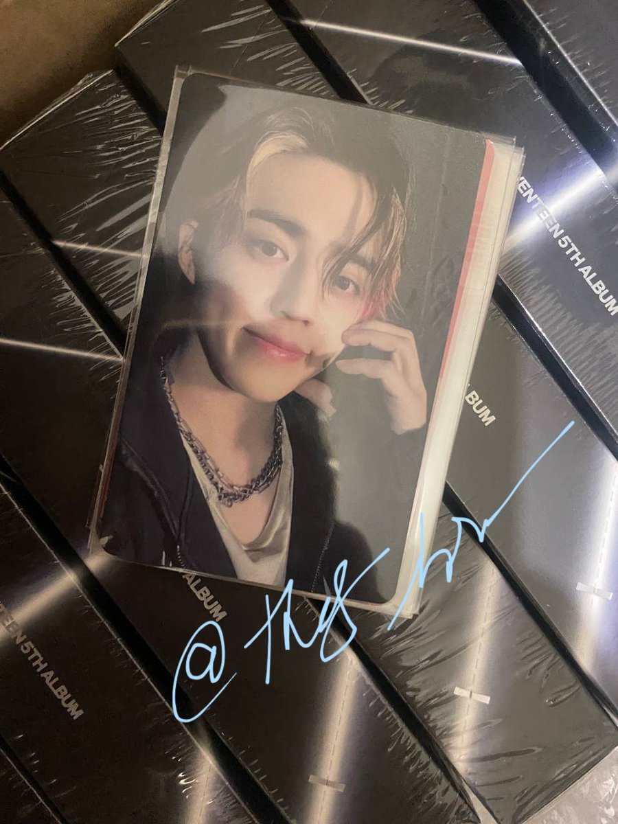 the8_boos's tweet photo. #chiyoupdates #the8boos_updates

- new arrivals as of today:

– HBD Daredevil Ver:
>1 Album w/ WV JPN POB Set

gentle reminder to pay your PF+SF for those haven't. will follow our usual shipping sched. thank you! https://t.co/mCuZxR58oi