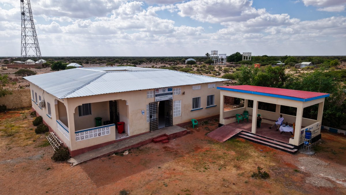 unicefsomalia's tweet photo. #Eldhere Health Center shows what happens when communities lead. Local residents built and now manage a facility that brings essential care closer to families, highlighting the impact of community-driven solutions. #BetterLives @MoH_Galmudug @UKinSomalia. https://t.co/YUt2h76jaY