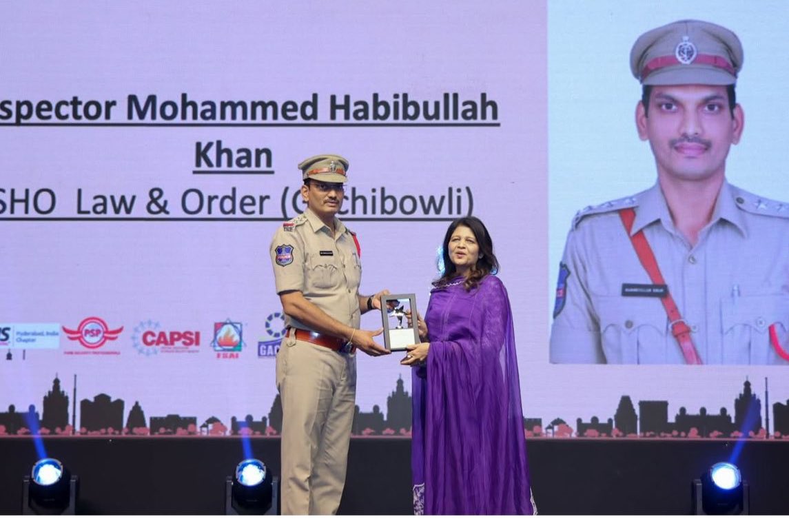 🚨🚨

As expected Award winning Inspector Habibullah Khan has been removed from Gachibowli and attached to Headquarters as "Vacancy Reserve" as a punishment for filing an FIR on Congress Cabinet Minister Ponguleti's son for land grabbing with 4 JCBs and 70 Bouncers.