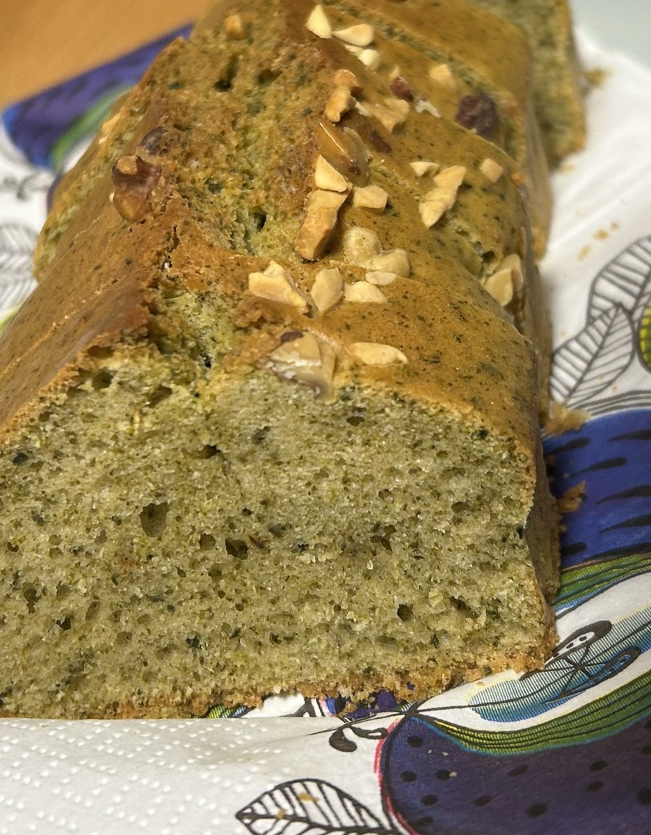 ごはん日和vol.56に「ぐり茶のパウンドケーキ」で掲載していただいてます！
今号で休刊となってしまいますが、ごはんをテーマに楽しく描きつづけることができました🍖
私がごはん日和で今まで描いてきた漫画については…続報をお待ちください…！