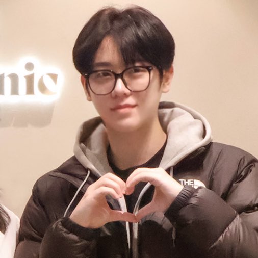 everykeum's tweet photo. 기엽다 https://t.co/H6uMvIxpoE