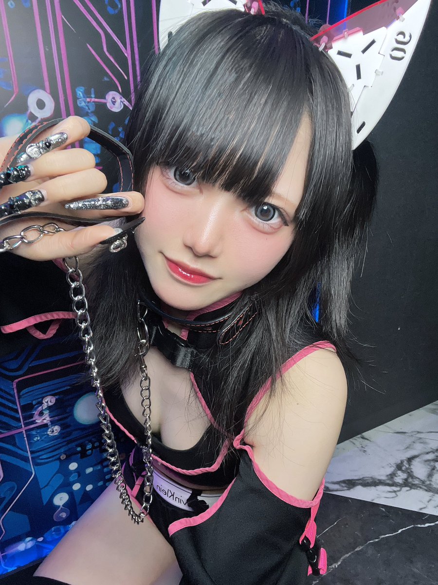 ログインしました！！
前半組23時まで頑張ります♡
今日メンズデーです！らいせの飼い主現れろー