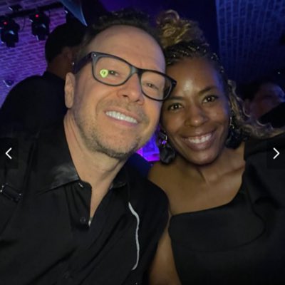 Viva Block Vegas!! Gotta get FaceTime in <a href="/DonnieWahlberg/">Donnie Wahlberg</a> Happy Bday to me!! #NewProfilePic
