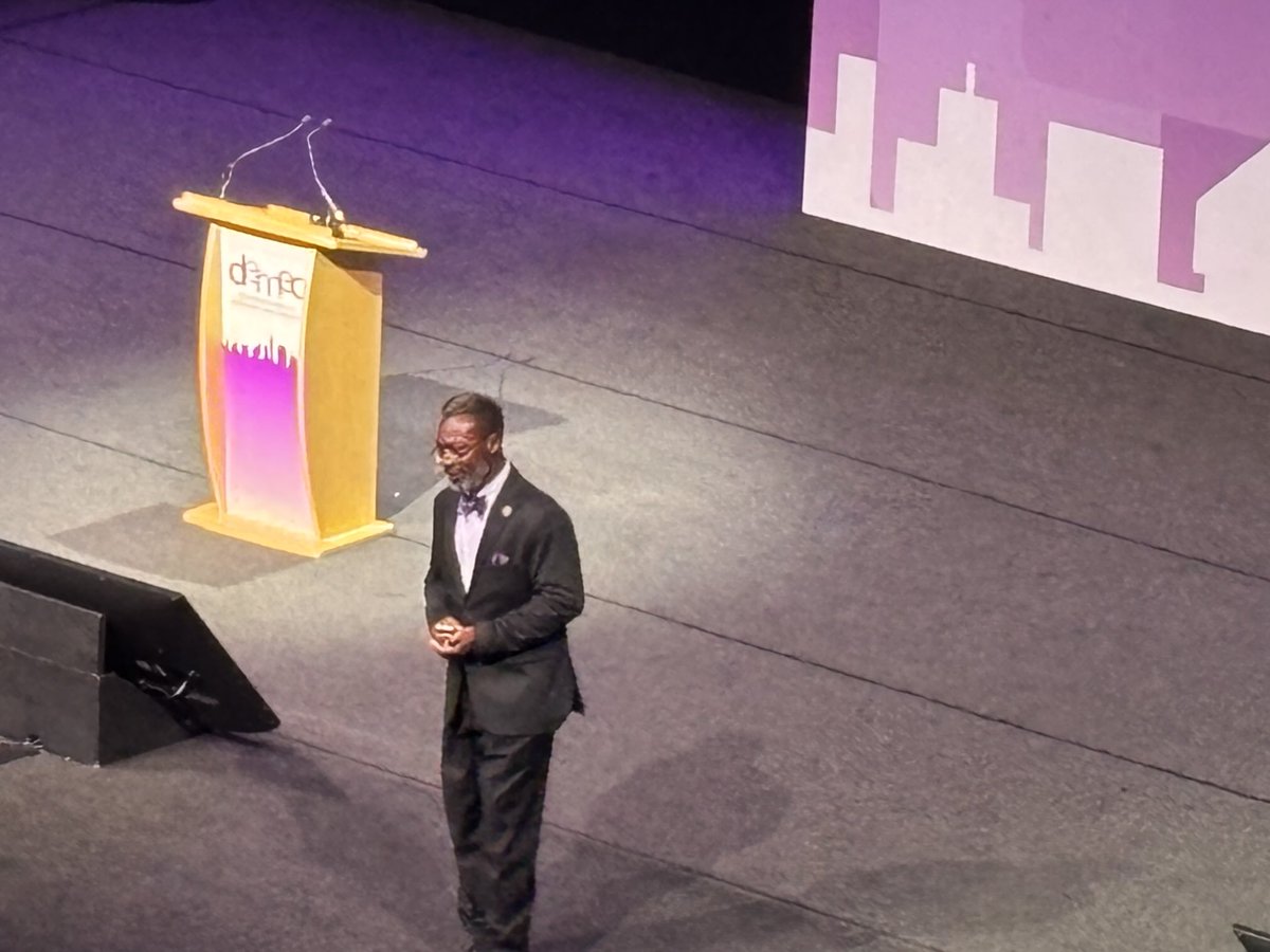 Tim Mitchell tweet media