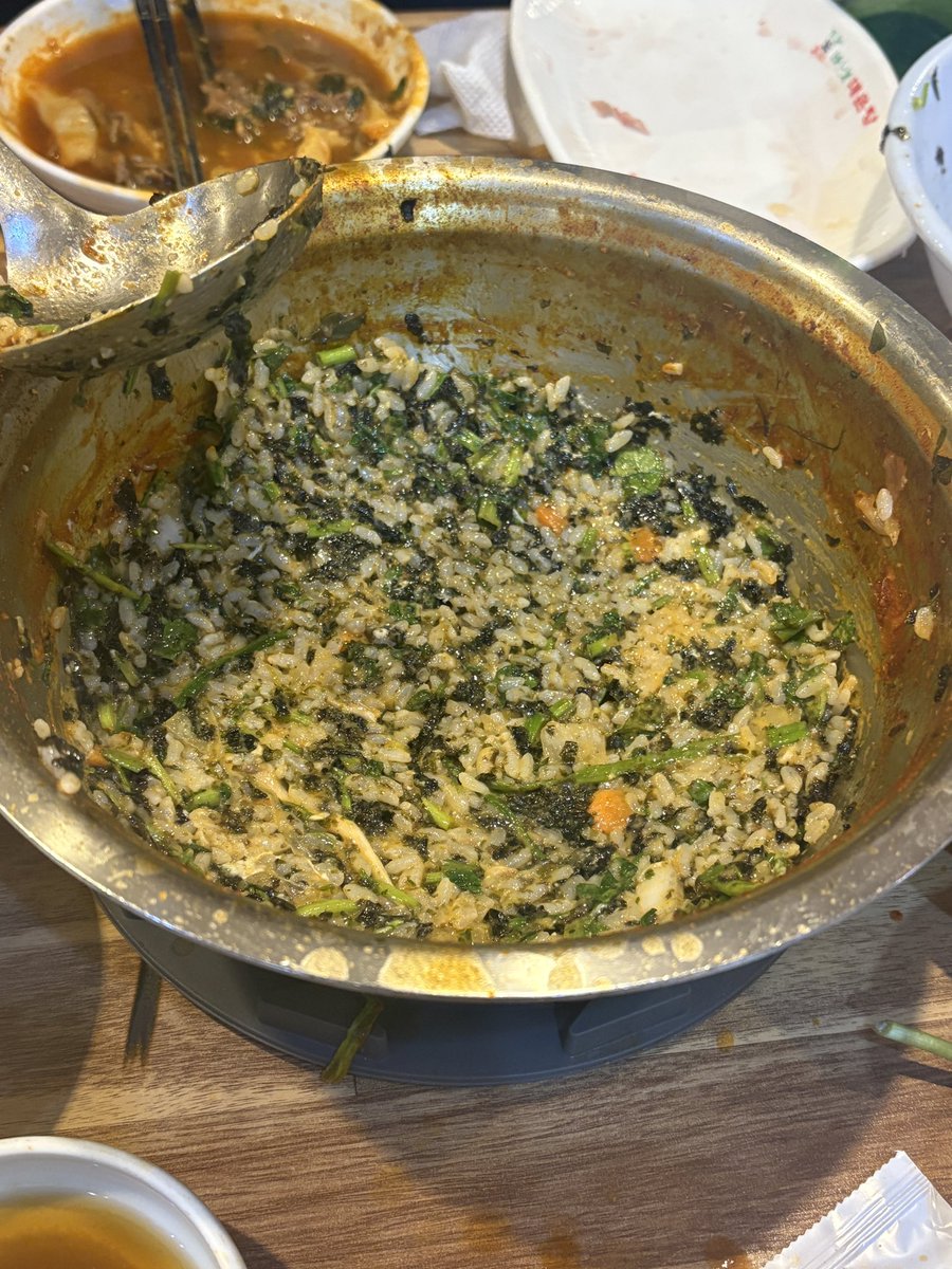 중국에 하이디라오가 있다면
한국엔 가양칼국수가 있슨
미나리랑 버섯 세번 리필해먹어야되