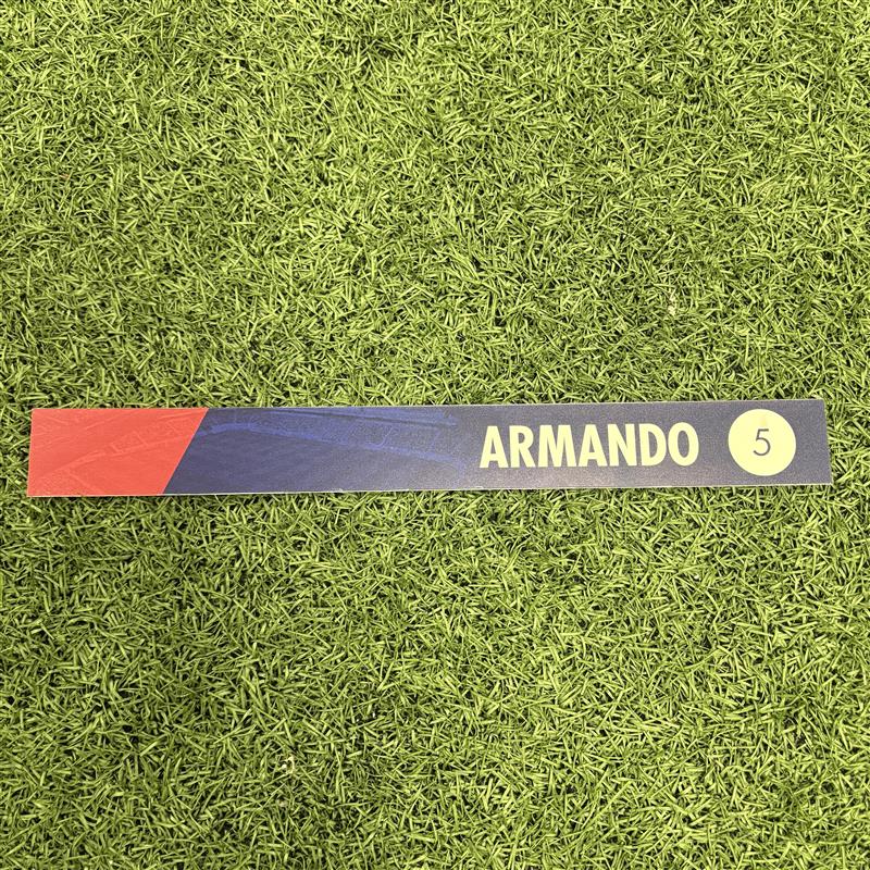 RBNYHelp's tweet image. 🎁12 Days of M+🎁

Day 7:   
- Wine Set
- Vineyard Vines Quarter-Zip (XL)
- Armando Nameplate
- Team Autographed Legacy Jersey (Sweepstakes)  

Link: newyorkredbullsmembers.com/login