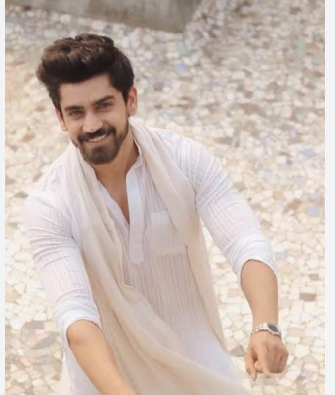 TeamAvishaOFC's tweet photo. The respect Avinash receives isn’t accidental; it’s earned through honesty and hard work. May his birthday mark the start of a truly rewarding chapter. #HBDAviFromAvishaFam https://t.co/YSNFuhVK51