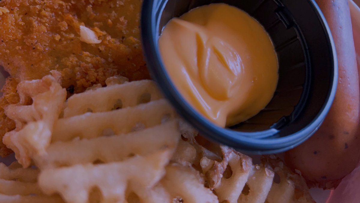 エマですよ🩵🩷コラボTシャツ販売中! (@emma_O16) / Posts / X