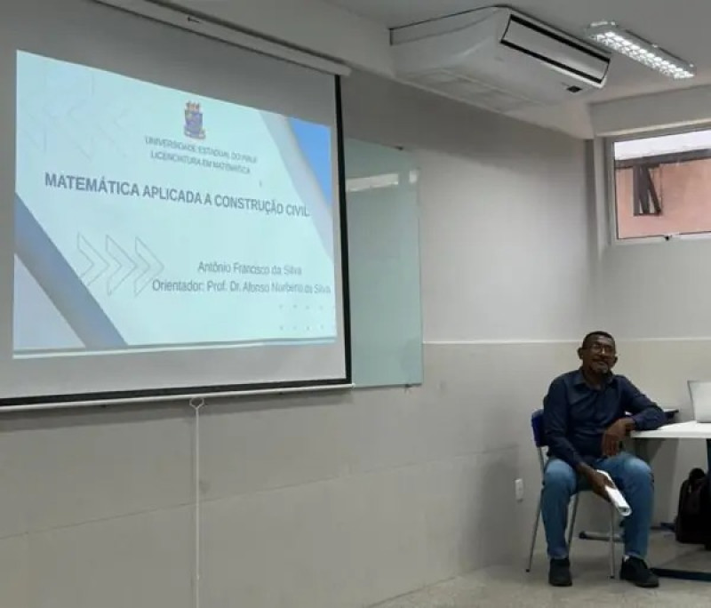 africanize_'s tweet photo. Pedreiro de 55 anos acaba de se formar na universidade e apresentou um TCC inspirado no seu dia a dia: “Matemática Aplicada a Construção Civil” https://t.co/uxU6zg4IJz