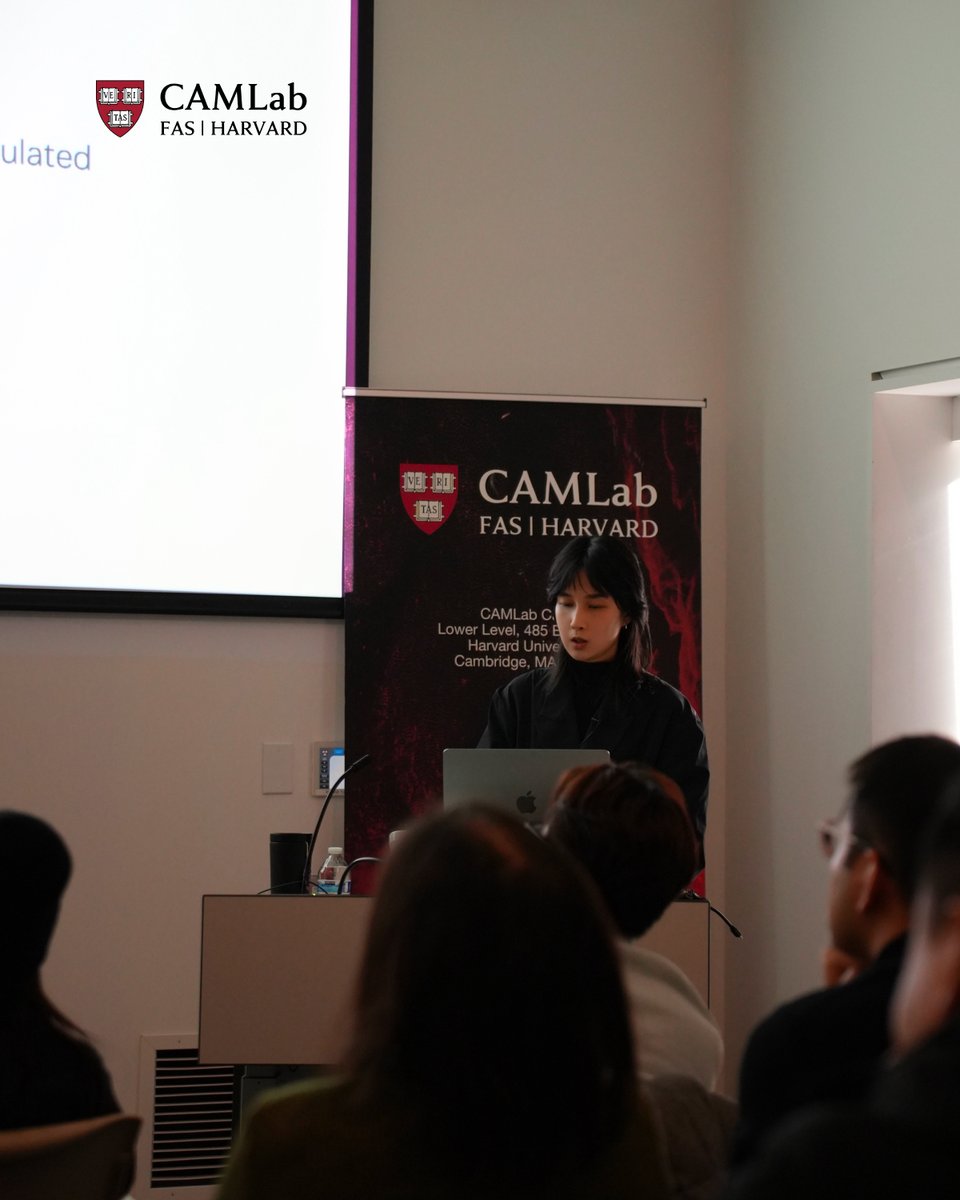 HarvardCAMLab's tweet image. On December 5, artist and researcher Zoe Qi-Jing Li delivered a thought-provoking talk titled “Creative Robotics as Critical Method: Moon Talking, Diary Writing, and Hair Combing” at our CAMLab Cave space.

Zoe shared key works from her practice, including:
1️⃣ “A Sigh”, a…