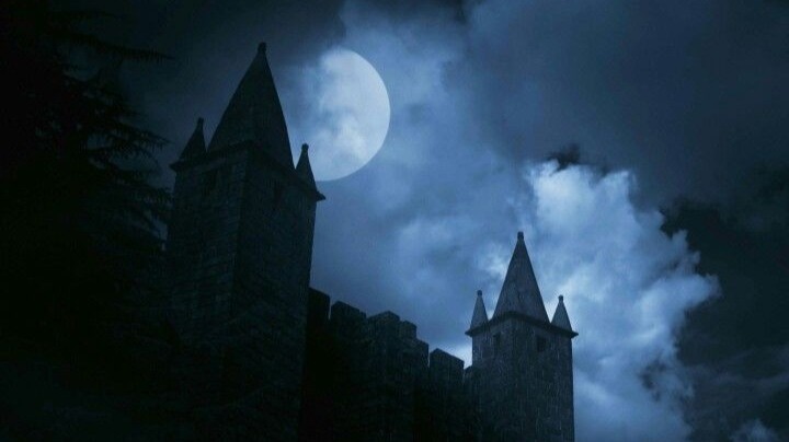 gloriamassana's tweet photo. Living without love is the worst disease of all, my friend. In the end after a while, no matter how strong your love is, you lose your faith.
#LucBesson

Dracula: A Love Tale (Luc Besson, 2025). https://t.co/p0mQJGceAO