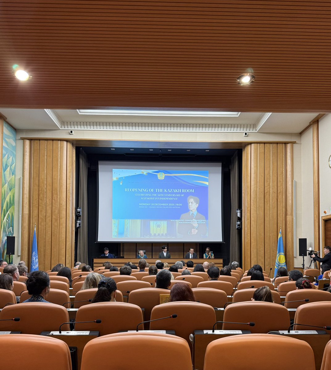 KazakhPM_UNOG's tweet image. We reopened the stunning Kazakh Room at @UNGeneva on the eve of 🇰🇿 34th Independence Day! With DG @UN_Valovaya &amp;amp; @UNmigration DDG Ugochi Daniels, we celebrated Dimash Qudaibergen @dimash_official as new IOM Global Goodwill Ambassador.