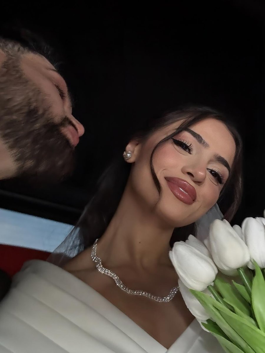 𝑂𝑛𝑒 𝑑𝑎𝑦 ❤️