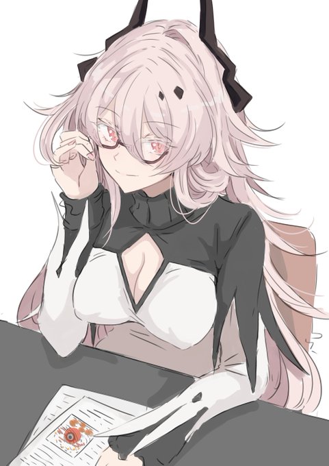 エテルナさん程秘書向きのオペもいなくねーかな、と。
書類なんか瞬コロでしょw

わざわざ処理速度落として焦らすエテルナさん。 