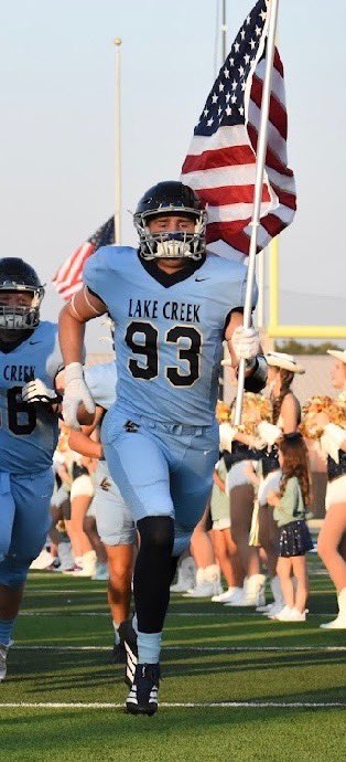 HarmannCarter's tweet image. Blessed to be recognized for my hard work this year.  Thank you to @coach_bourquin for always getting us ready to play.  
@LakeCreekFBall 
@CoachPatKennedy 
@TheChrisRubio 
@CoachWDavidson 
@Bobby_Joe_14 
@chrisroberson44 
@coachlaplante