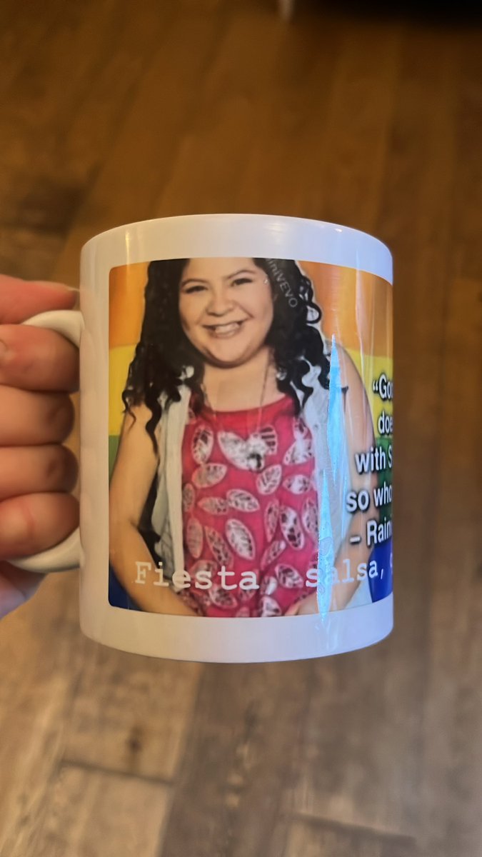 clair0shade's tweet image. I feel like @ChartsOfRaini needs to know about my Raini mug