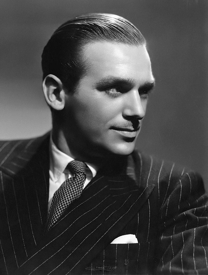 Happy Birthday to my absolute favorite, Douglas Fairbanks, Jr.! The handsome, debonaire, kind, and talented Fairbanks was born on this day in 1909. I say it every year, but he has brought so much joy into my life as both a fan and collector. He was truly something special #BOTD