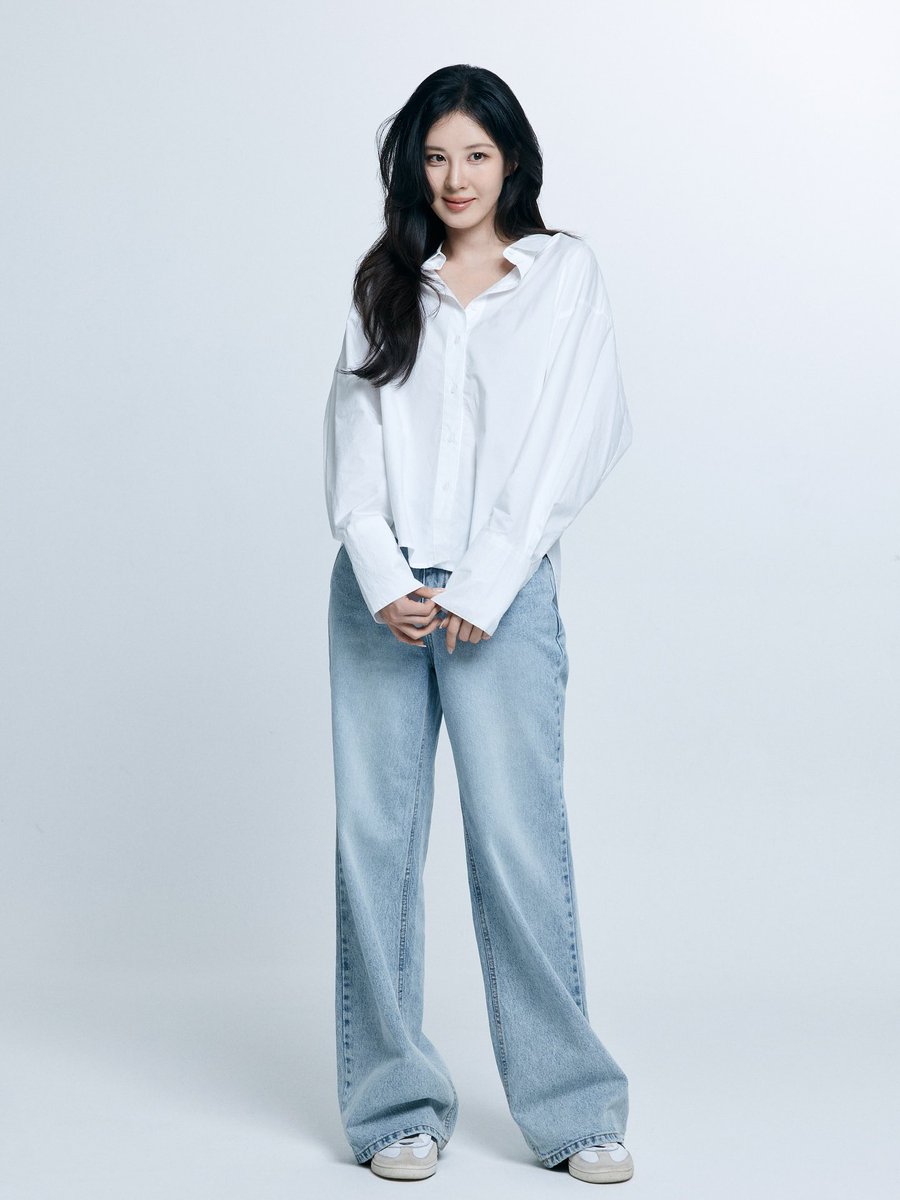 revistakoreain's tweet photo. #Seohyun (#GirlsGeneration) assinou um contrato de exclusividade com a KKUM ENT.

A agência é representante de atrizes como #JeonHyeBin e #KimYeeun.

cr: Soompi https://t.co/5NdCp8lMJx