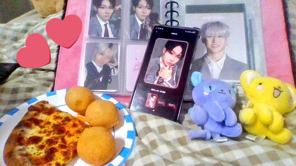 수런아 고고! 
데뷔하자 ♡

#XSUREN #XUESUREN
#PLANETC #HOMERACE #RACECARD
#MnetPlus #레이스카드_예절샷이벤트