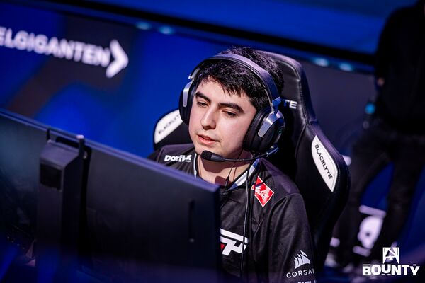 CS ao contrário tweet media