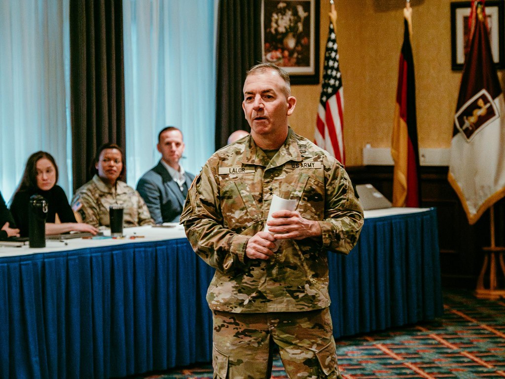 Maj. Gen. Lalor, commander of the 21st Theater Sustainment Command, kicked off the 30th Medical Brigade's Commanders Conference where he spoke on his priorities and answered questions for the brigade's command team and staff. https://t.co/af6K2QB3KH