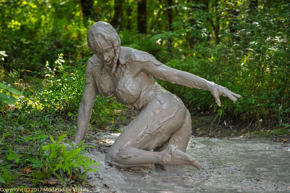 SAVE $$$ - Bundle: Summer in the Mud 1 - Four of Summer's finest moments in a collection together. Enjoy the savings and the mud covered beauty. 

UMD - mudpuddlevisuals.umd.net/download_info/…

Clubmpv.com - Home of all the latest and greatest! Best Price and easiest access of the