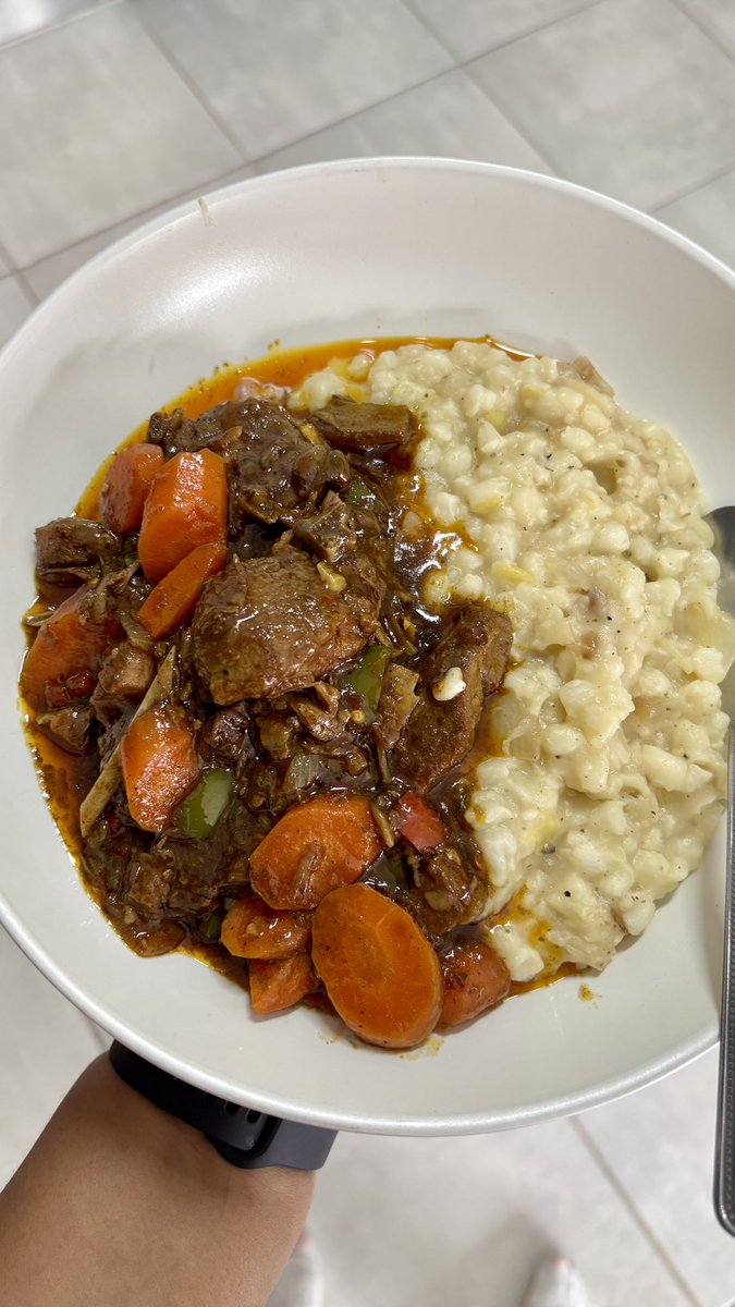 ggdlams's tweet image. Woke up craving samp and lamp 😋