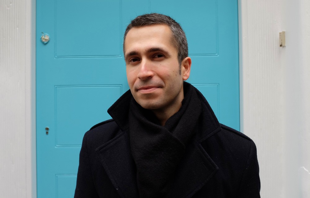 juanluisrecio's tweet image. A medida que los modelos de #voz generativa maduran, los &quot;fallos&quot; que delatan un #deepfake (contenido audiovisual sintético o por #IA generativa) son más sutiles. La clave no es oír un robot, sino distinguir la huella algorítmica de... periodistadigital.com/elbuenvivir/20… @UOCuniversidad