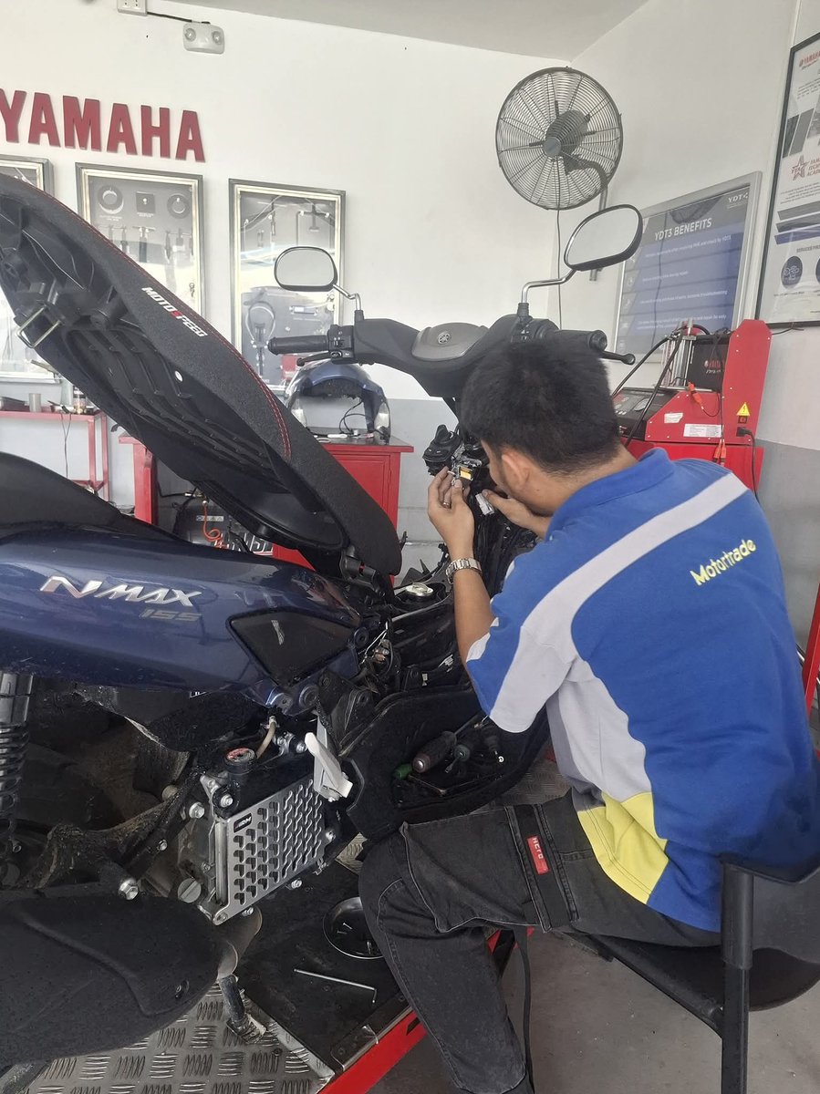 loin_mh's tweet photo. Life lately,
I'm nearing 2 years in this industry. Honestly, I'm enjoying it here despite the minimum pay. I'm just happy to help people out. Though it's tough sometimes because everyday is a different challenge. It's okay thou, everyday is a learning experience. #YTASilverTech https://t.co/SwB8hfWo7f