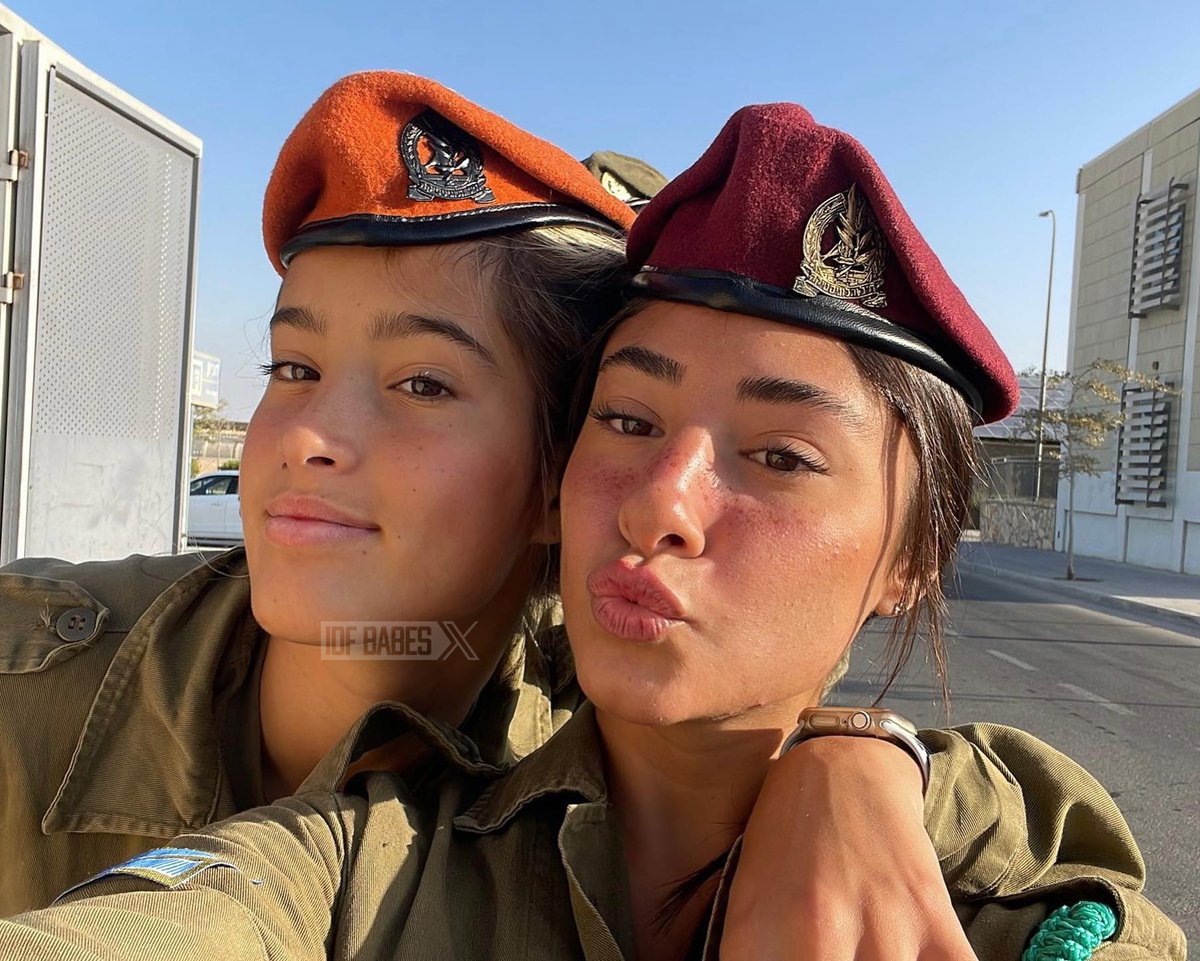 IDFBabes's tweet photo. Just a couple of lionesses out on the prowl 😊 https://t.co/oDRnakGMXP
