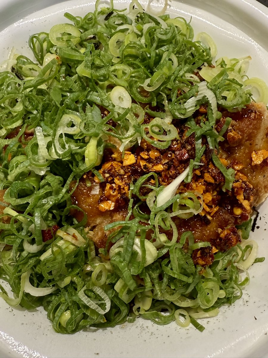 皆生で仕事だったので帰りにテイクアウト！このねぎラー鶏唐揚げ丼がたまりません😊✨お疲れ様でした！

#なか卯