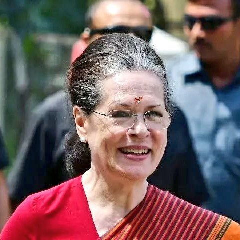 Wishing a very happy birthday and good health to CPP chairperson, Smt. Sonia Gandhi ji.

An example of grit, compassion and sacrifice, Sonia ji is one of the most dignified ladies in Indian politics who personifies the values of service, integrity and grace in public life.