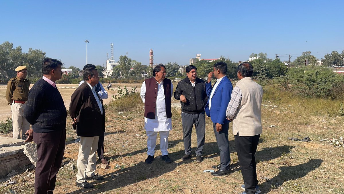 राजस्थान सरकार की महती योजना श्यामा प्रसाद मुखर्जी जिला उत्थान योजना के अंतर्गत माननीय मुख्यमंत्री श्री भजनलाल शर्मा जी द्वारा गंगापुर सिटी के विकास हेतु बैडमिंटन इनडोर कोर्ट, सिटी पार्क एवं लाइब्रेरी स्वीकृत करने पर हार्दिक आभार एवं शुभकामनाएं।