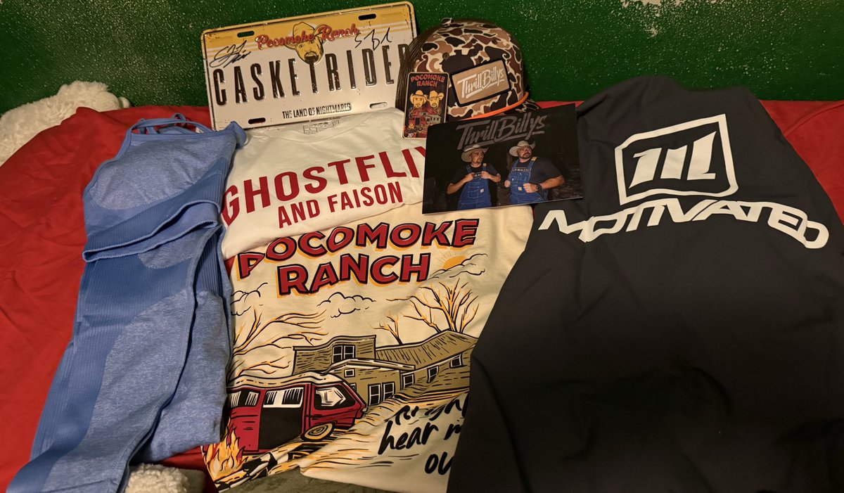 Christmas came early 🤣👌🏼 <a href="/cjfaison/">CJ Faison</a> <a href="/Go_Motivated/">Motivated Apparel</a> I’m obsessed 😍