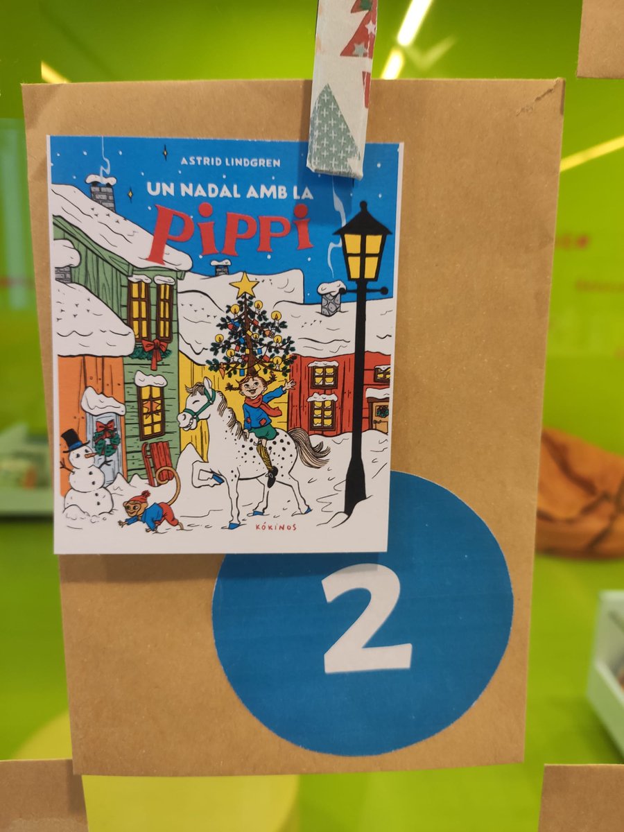 🎄Descobreix quin llibre amaga el Calendari d'advent de la Sala infantil! En aquest compte enrere fins Nadal, cada dia obrim un sobre per veure quina lectura conté. El nen o nena voluntari podrà endur-se el llibre en préstec. 
#Esparreguera #bibliotequesxbm