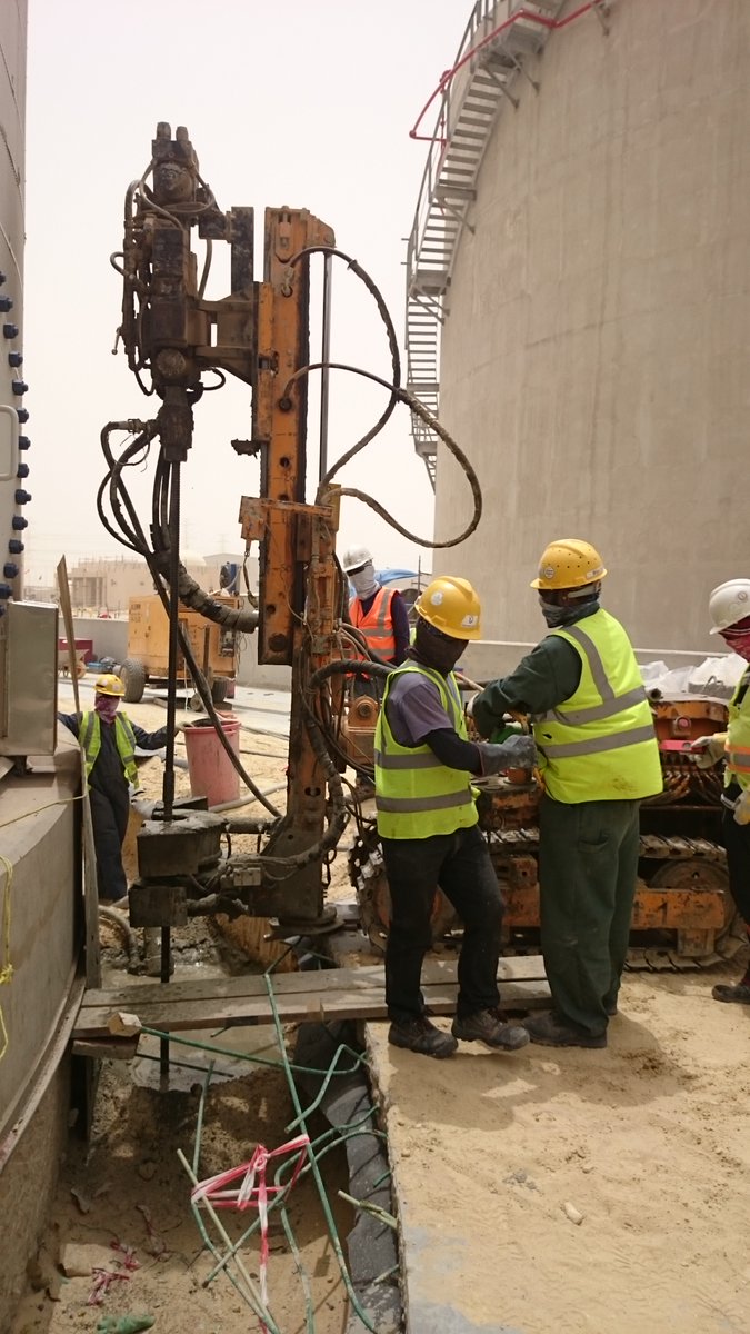 BullivantLtd's tweet image. Micropiles in place, stability assured!

#GeotechnicalEngineering #DeepFoundations #FoundationSolutions #EngineeringSolutions #GroundImprovement #BullivantArabiaLimited