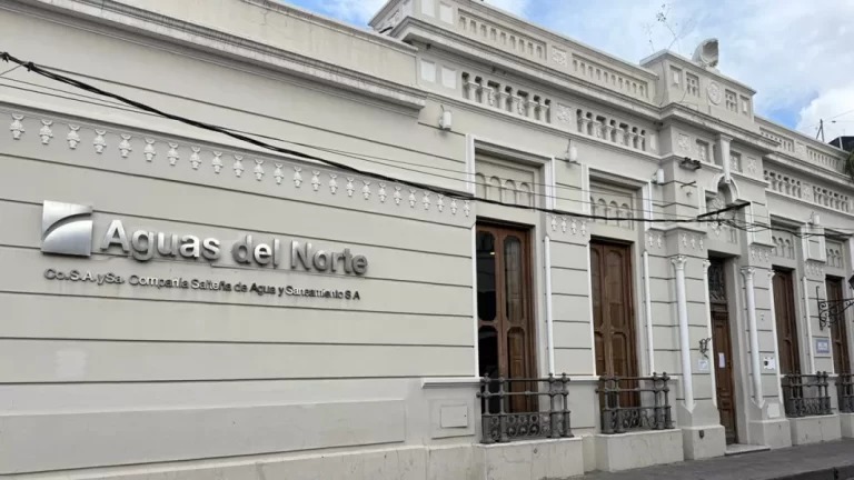 InfodeNorte's tweet image. *Aguas del Norte pidió un aumento del 70% de la tarifa* nortedenoticias.ar/aguas-del-nort…