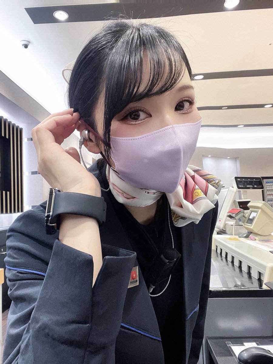 🩷🤍ﾁｬﾝｶﾖでーぃ🤍🩷 今日はカウンターでぃ️🩵 最近ホールにいない