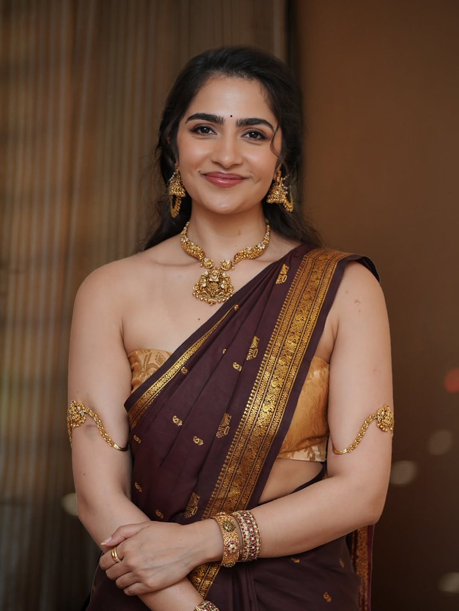 plot_twistttt's tweet image. Face card for which the British actually invaded India: