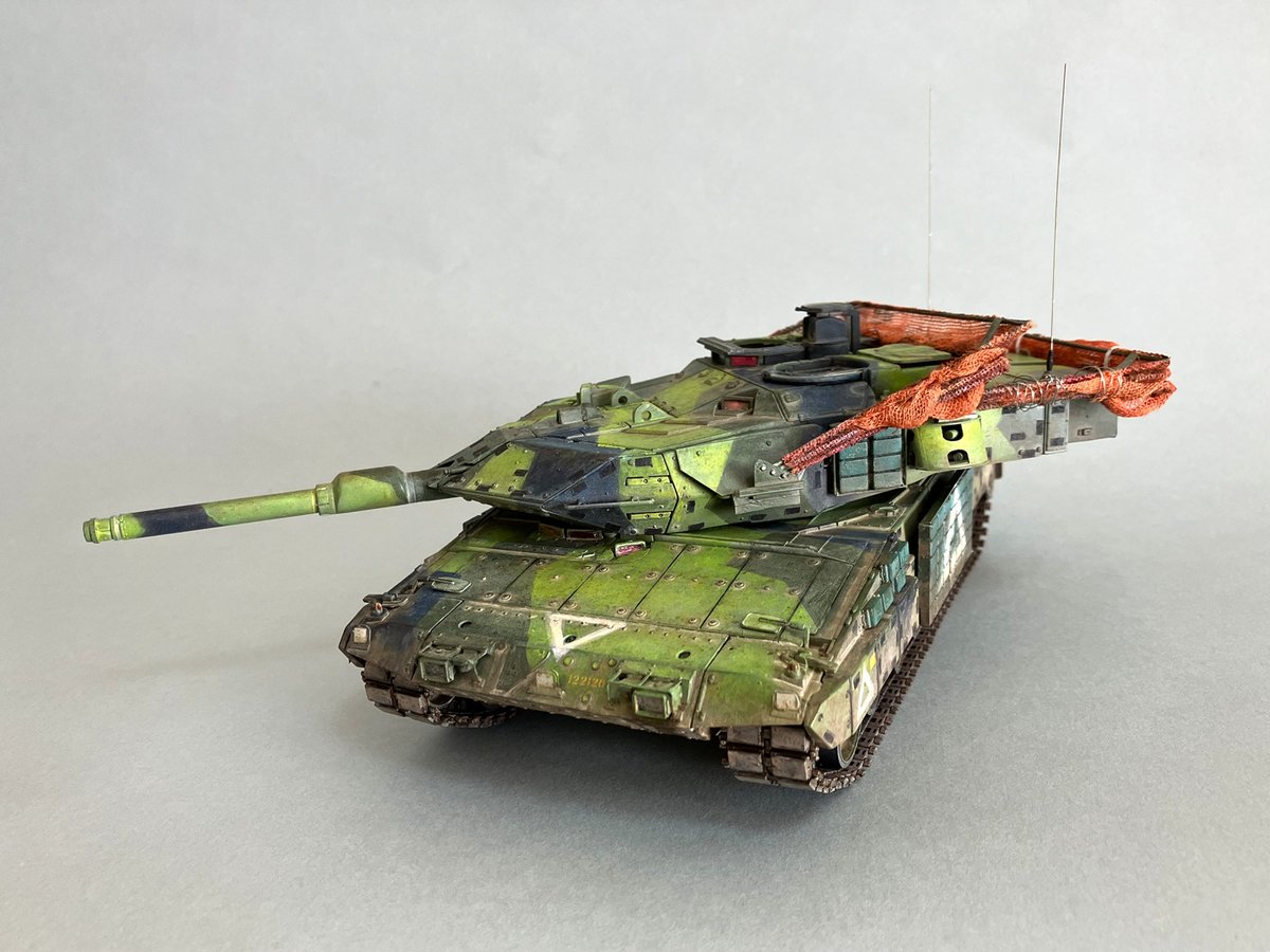 nekomanmaok's tweet photo. Strv.122くん画像その3
#戦車模型 #scalemodels #模型戦車道 #プラモデル #strv122 #LEOPARD2 https://t.co/UnhmEIPXLi