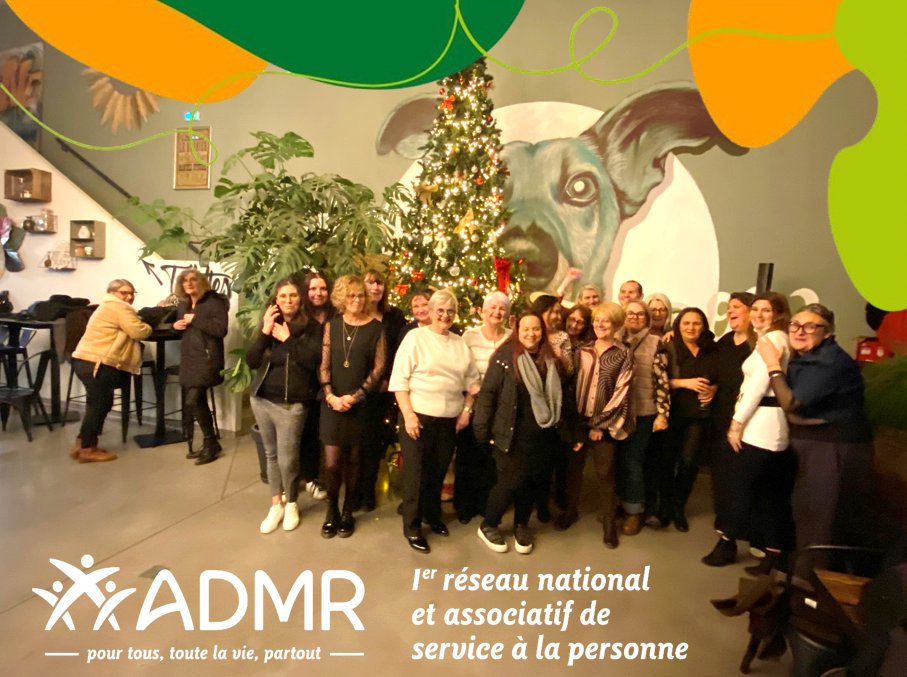 #VieAssociative
🎅 Vendredi 5 décembre a eu lieu le repas de Noël à l’ADMR de Laudun l’Ardoise en présence de toute l’équipe bénévole, la Présidente, la Trésorière, les encadrantes et les salariés d’intervention.
🥂 Un moment chaleureux et convivial apprécié de tous !