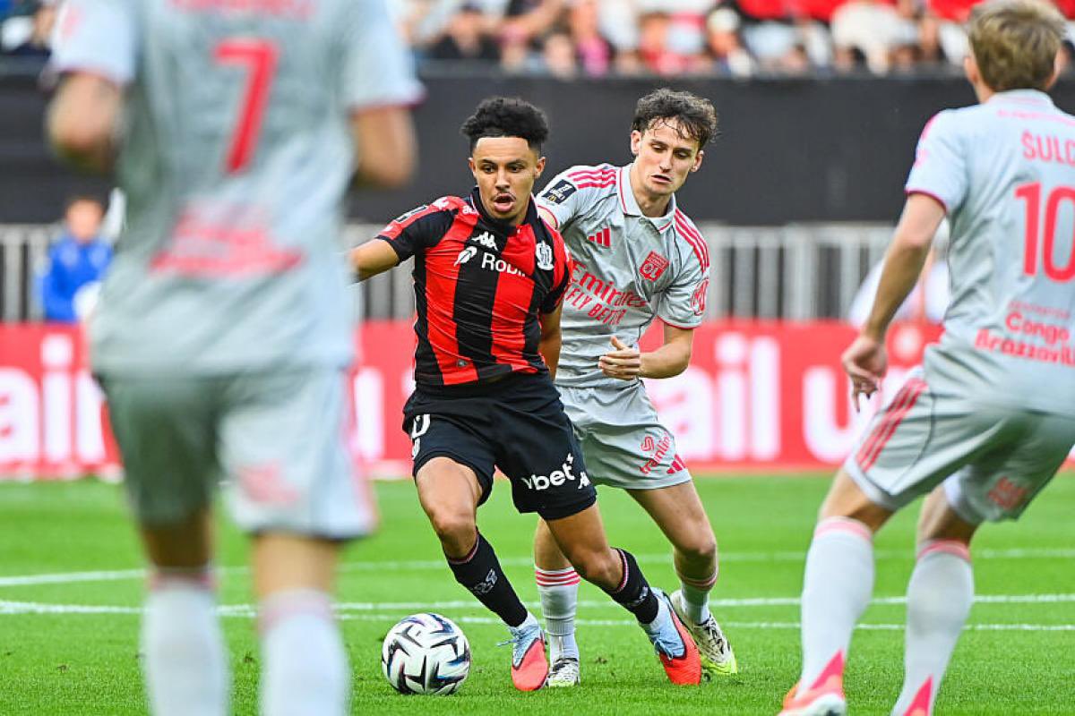 _BiteFootball's tweet image. 🚨𝗟𝗔 𝗙𝗜𝗙𝗔 𝗔 𝗗𝗘́𝗦𝗜𝗚𝗡𝗘́ 𝗟𝗘 𝗠𝗔𝗧𝗖𝗛 𝗟𝗬𝗢𝗡 🦁 - 🦅 𝗡𝗜𝗖𝗘 “𝗕𝗟𝗔𝗖𝗞 𝗟𝗜𝗩𝗘𝗦 𝗠𝗔𝗧𝗧𝗘𝗥 𝗠𝗔𝗧𝗖𝗛” 𝗣𝗢𝗨𝗥 𝗟’𝗔𝗡𝗡𝗘́𝗘 𝟮𝟬𝟮𝟲 ! 🖤

(@outsports)