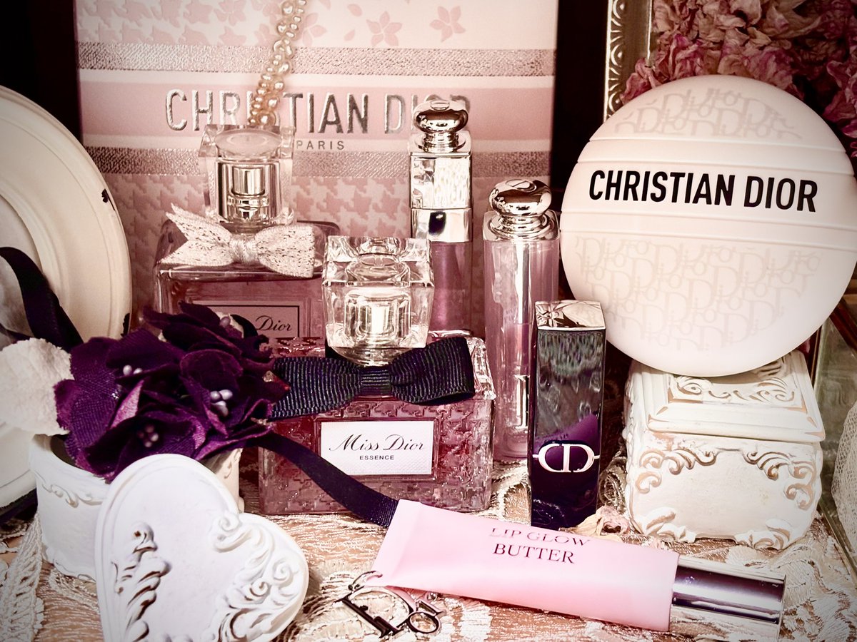 Diorディスプレイしてみた🌸 可愛らしいピンクに見ているだけで癒さ