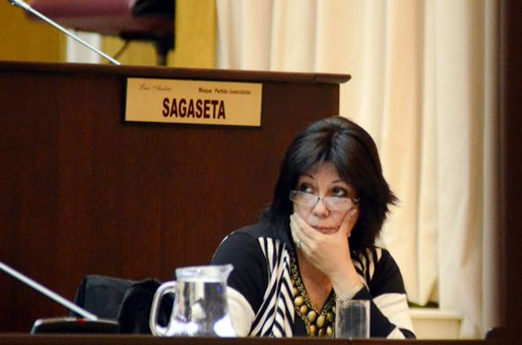 #12AñosDespués La destitución de una jueza de Neuquén llega a la Corte Interamericana

lateclapatagonia.com.ar/95401- a través de <a href="/teclapatagonia/">La Tecla Patagonia</a> 

<a href="/mpfnqn/">MPF Neuquén</a> <a href="/prensatsjnqn/">Poder Judicial Neuquén</a> <a href="/CIDH/">CIDH - IACHR</a>