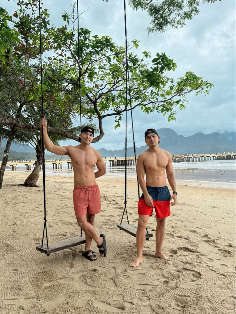 WeeBinuya tweet media