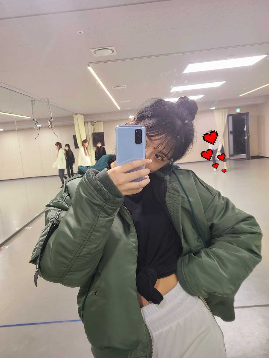 pop__notes's tweet image. 𝐌e puse completamente feliz y emocionada cuando me dijeron que playlist de hoy sería para mí y obviamente iba a poner the #𝕥o͞mboyꕀǝra 🎸☆ porque quiero presumirles a todos que mi bestie nos dió la #𝕚ːnǝve𝕣ーd𝕚e.

𝚢𝟚k թoē𝚖e ★ 𓈒࿓  𝐥uc𝕚fǝ̄r !