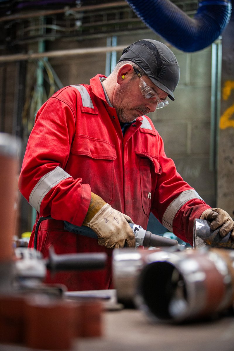 Studio_FV's tweet image. Location. Location. Location.  Our most recent shoot involved a trip to #FESGroup's purpose-built #prefabrication facility in #Stirling.  You can't beat making stuff.  #engineering #training #welding #fabrication #prefabrication #photography #video #socialenterpriseatwork