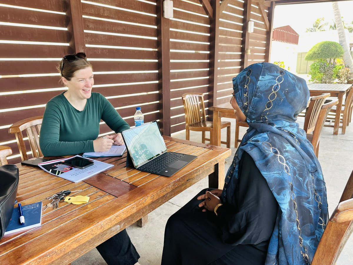SWJOSomalia's tweet photo. SWJO Chairperson Farhia Kheyre met today with Henrietta Alexander, Second Secretary for Political &amp; Human Rights at the British Embassy. They discussed the human rights situation in Somalia, challenges faced by women journalists &amp; progress on the Gender Safeguarding Declaration. https://t.co/fTuP0dMPxV