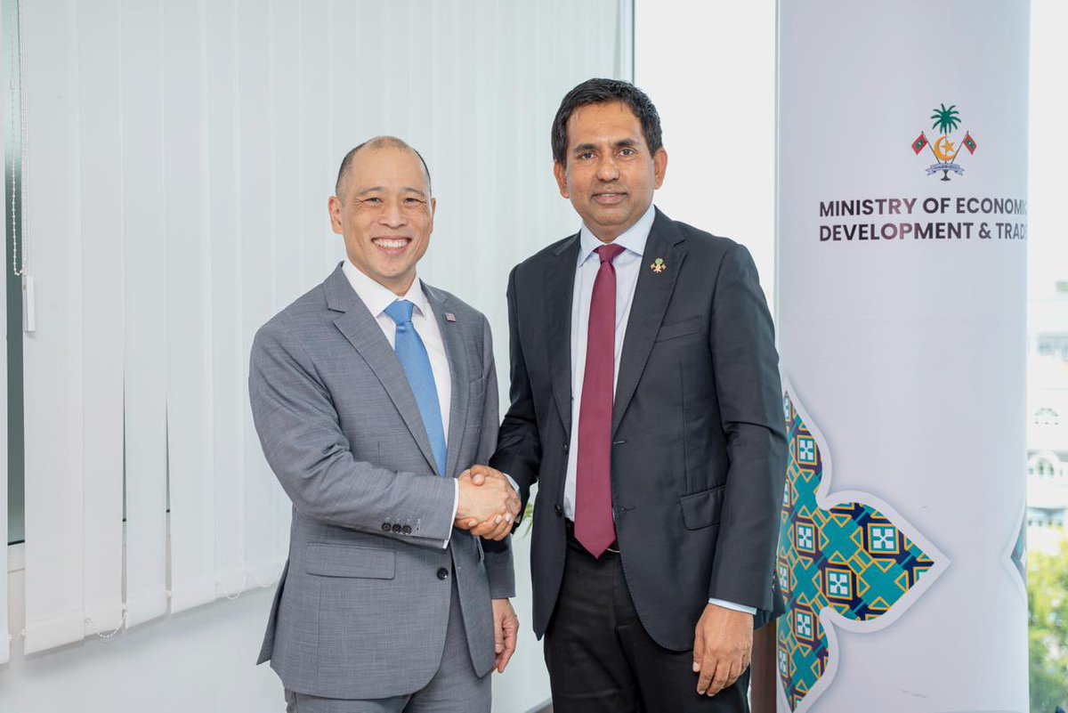 Honoured to meet H.E. Hugo Yon, U.S. Ambassador to the Maldives, on his farewell call today. We reflected on the continued deepening of Maldives, U.S. relations under President Dr. <a href="/MMuizzu/">Dr Mohamed Muizzu</a>’s administration, and I thanked him for his contributions to strengthening our economic