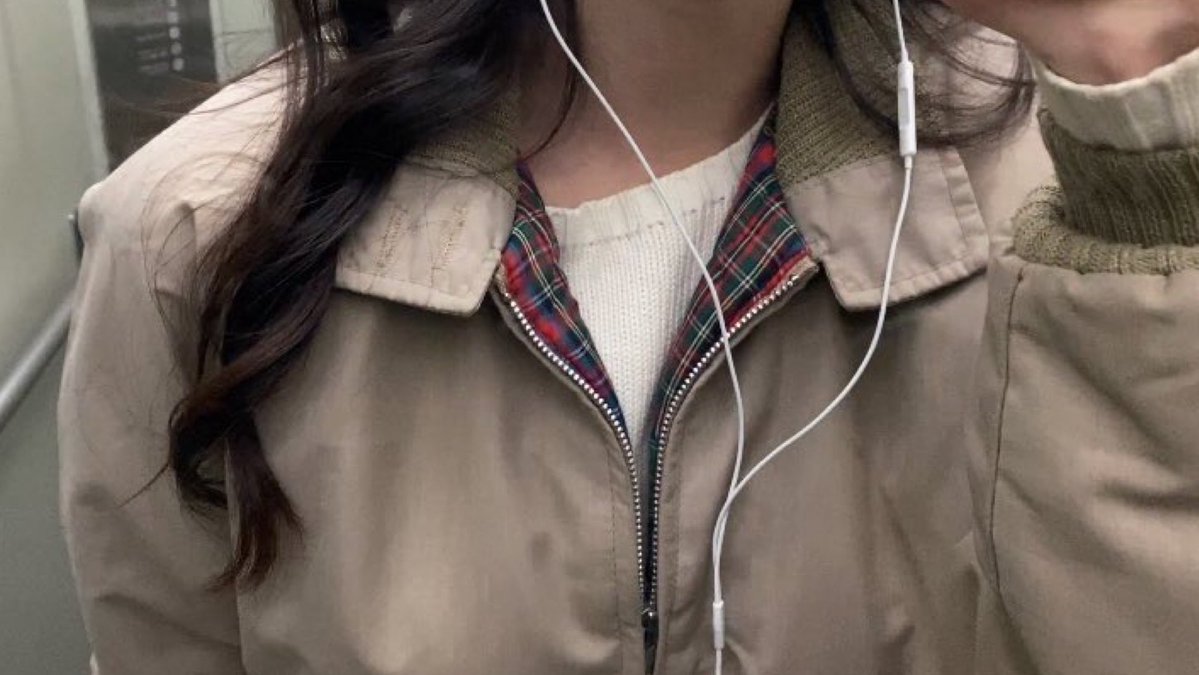 0:00 (@30i1i0) on Twitter photo 